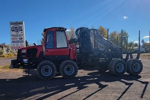 2018 Komatsu 855-2  Forwarder